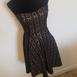 🔥3 for $30🔥Black and Gold Mini Flair Dress